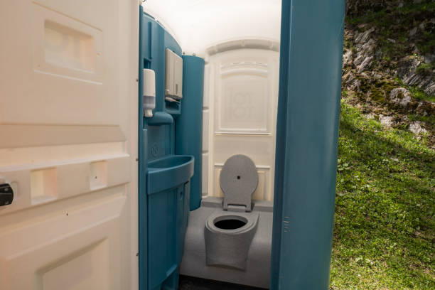 Best Porta potty rental near me  in Belcourt, ND